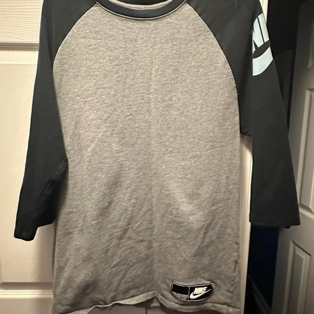 Nike Baseball Athletic Cut‎ Shirt Navy Blue and Gray Boys Large